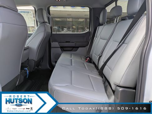 New 2025 Ford F450 XL w/ XL Chrome Package image 7