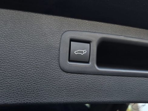Certified 2026 Toyota Highlander Limited AWD/4WD image 25