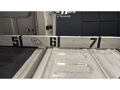 Used 2018 RAM 1500 Laramie AWD/4WD image 25