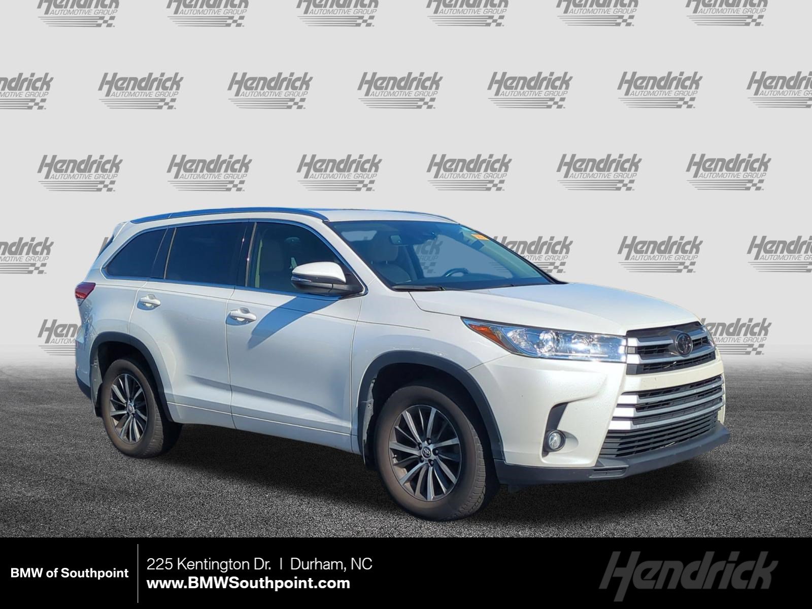 Used 2018 Toyota Highlander XLE AWD/4WD image 1