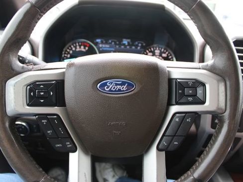 Used 2019 Ford F150 King Ranch w/ Equipment Group 601A Luxury AWD/4WD image 21