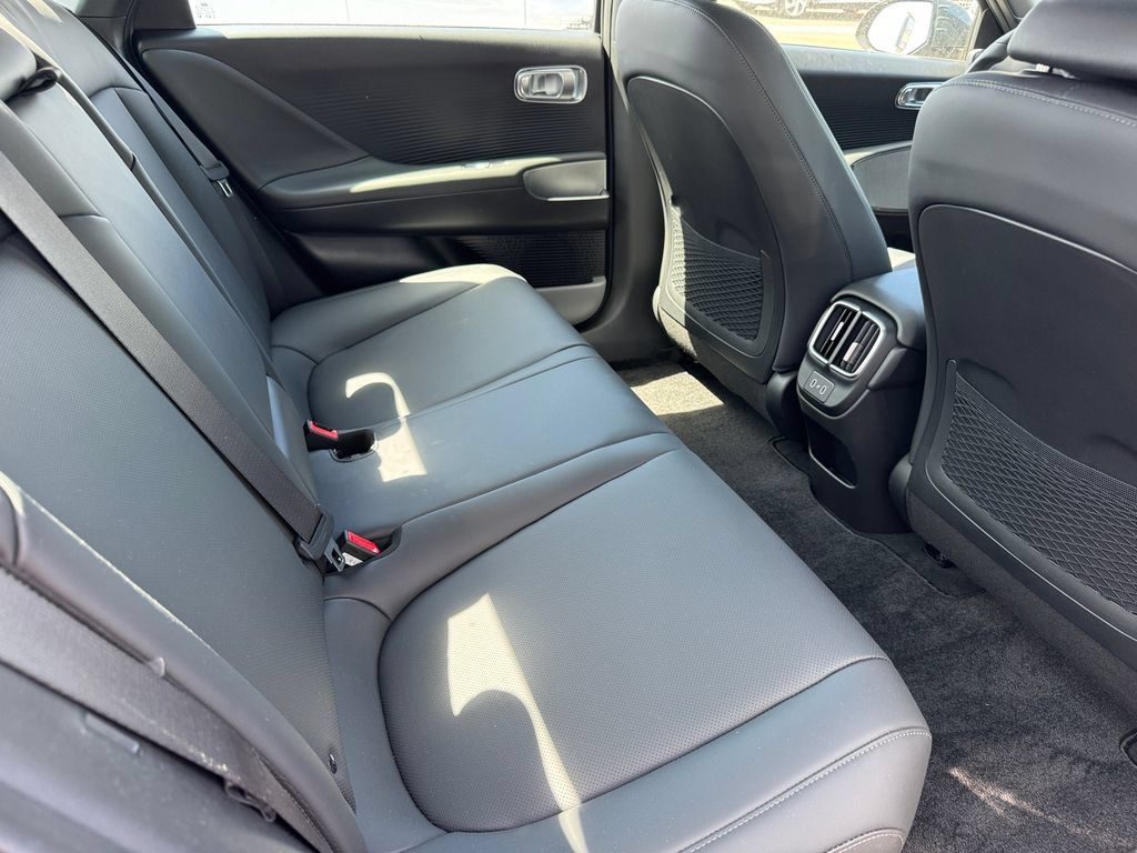 Used 2023 Hyundai Ioniq 6 Limited RWD image 16