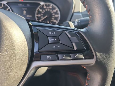 Used 2024 Nissan Altima 2.5 SR FWD image 29
