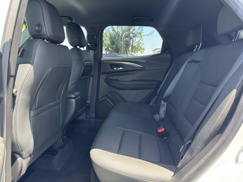 Used 2023 Chevrolet TrailBlazer RS w/ Convenience Package FWD image 26