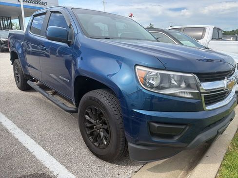 Used 2020 Chevrolet Colorado W/T w/ WT Convenience Package RWD image 3