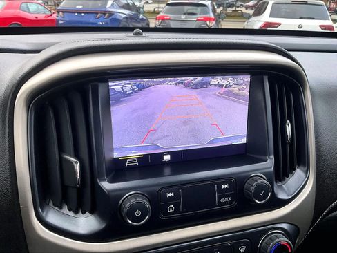 Used 2021 GMC Canyon Denali image 19