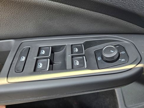 Used 2022 Volkswagen GTI SE w/ SE Leather Package image 26