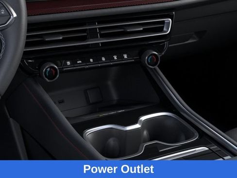 New 2026 Chevrolet Traverse Z71 w/ Enhanced Driving Package AWD/4WD image 24