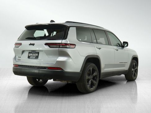 Used 2023 Jeep Grand Cherokee L Laredo image 6