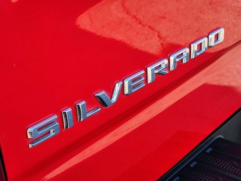Certified 2025 Chevrolet Silverado 1500 Custom RWD image 12