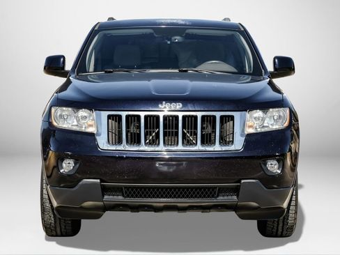 Used 2011 Jeep Grand Cherokee Laredo w/ Security & Convenience Group image 3