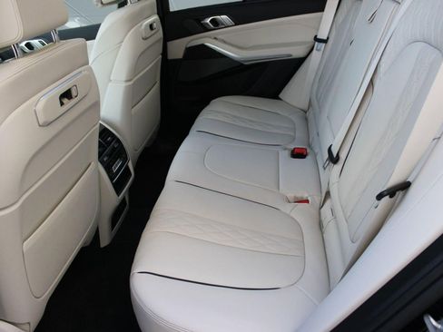 Used 2026 BMW X5 sDrive40i w/ M Sport Package image 15