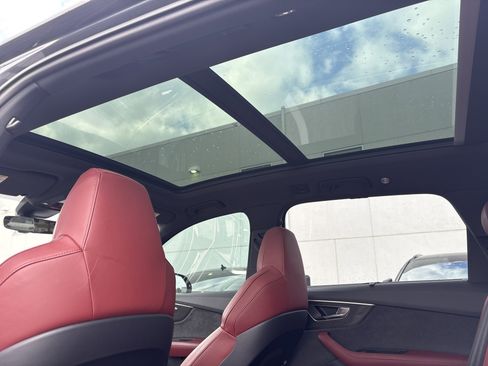 Used 2022 Audi SQ7 Premium Plus w/ SQ7 Executive Package image 70