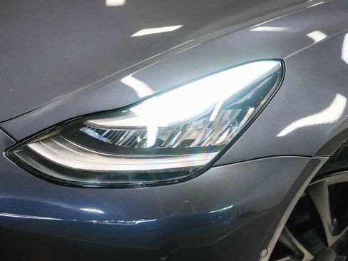 Used 2020 Tesla Model 3 RWD image 2