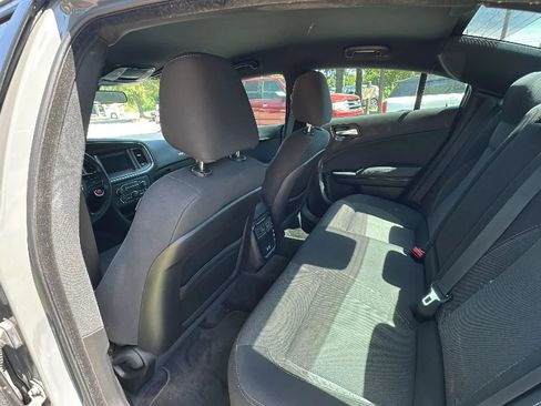 Used 2018 Dodge Charger SXT w/ Blacktop Package RWD image 20