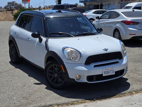 Used 2012 MINI Cooper Countryman S FWD image 3