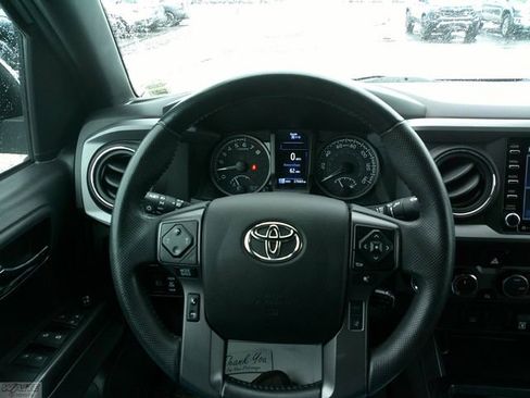 Certified 2022 Toyota Tacoma TRD Sport image 15