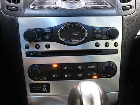 Used 2013 INFINITI G37 w/ Premium Pkg image 25