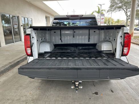 Used 2019 GMC Sierra 1500 SLE w/ SLE Value Package image 32