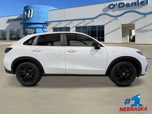 New 2026 Honda HR-V Sport image 8