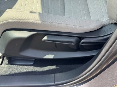 Used 2026 Honda HR-V LX image 10