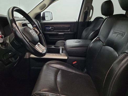 Used 2015 RAM 1500 Laramie w/ Convenience Group AWD/4WD image 17