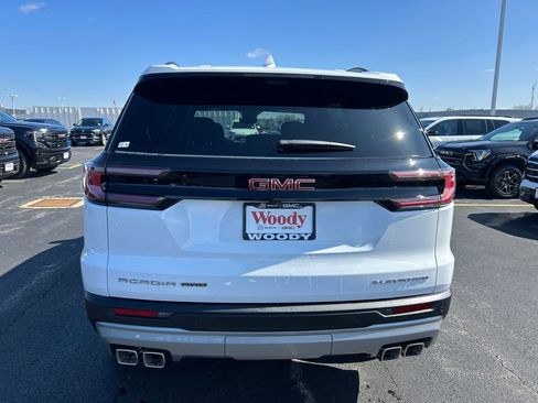 New 2026 GMC Acadia Elevation image 9