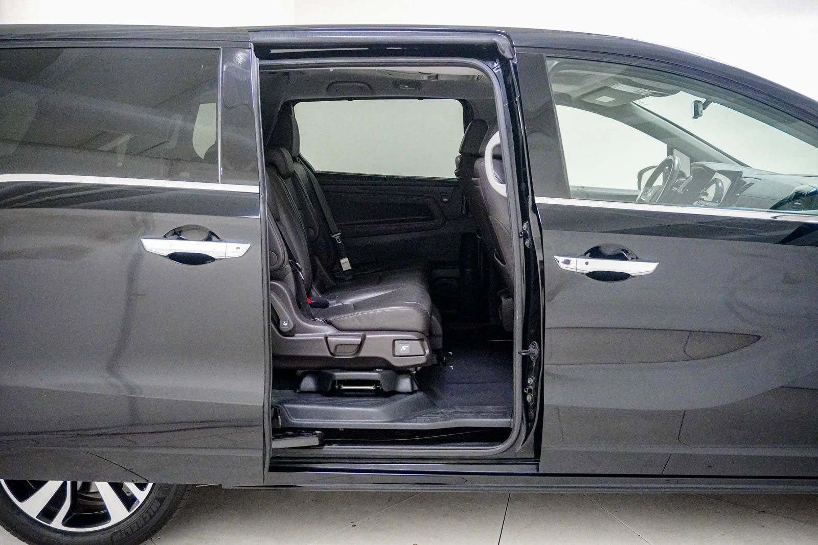 Used 2020 Honda Odyssey Elite image 35