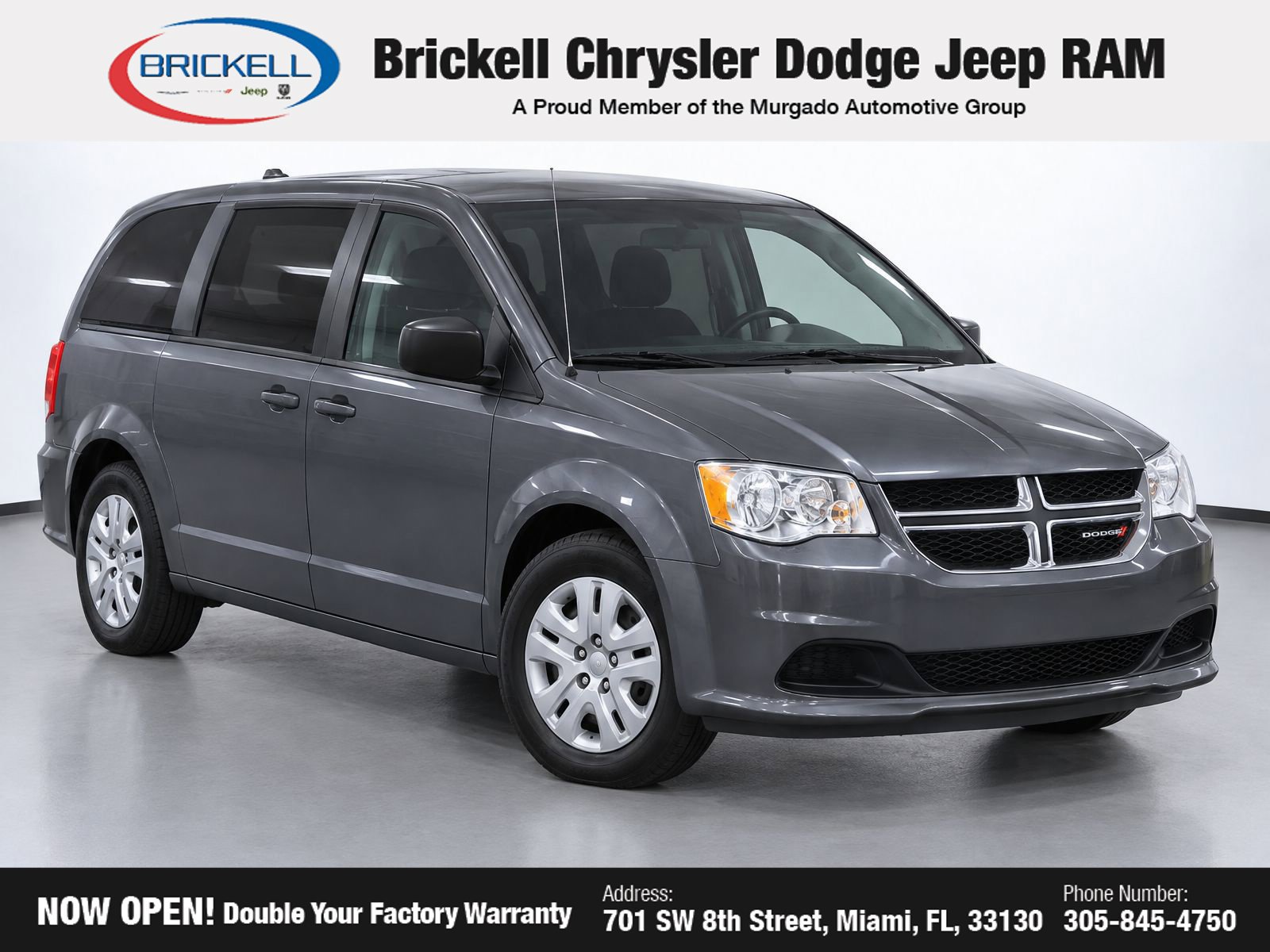 Used 2018 Dodge Grand Caravan SE w/ UConnect Hands-Free Group FWD image 2