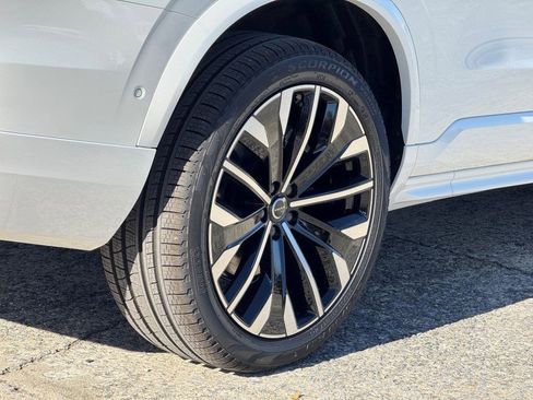 New 2026 Volvo XC90 B6 Ultra image 9
