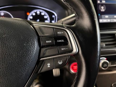 Used 2018 Honda Accord Sport image 26