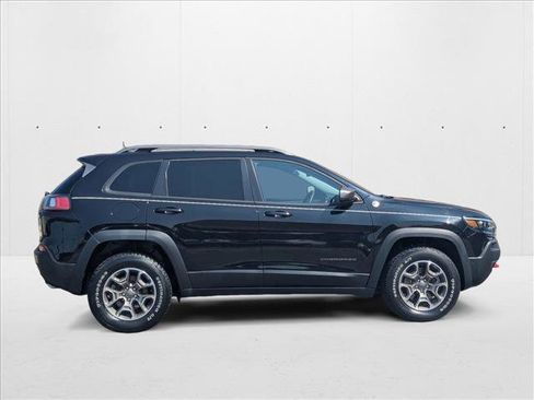 Used 2021 Jeep Cherokee Trailhawk w/ Technology Group image 4