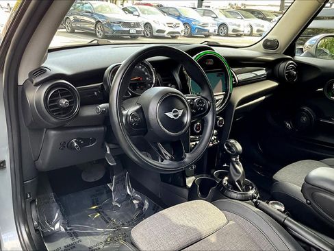 Used 2016 MINI Cooper 2-Door Hardtop image 17