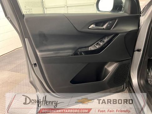Used 2025 Chevrolet Equinox LT FWD image 27