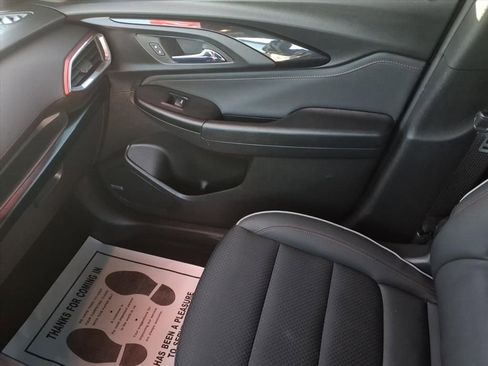 Used 2023 Chevrolet TrailBlazer RS w/ Sun and Liftgate Package image 24