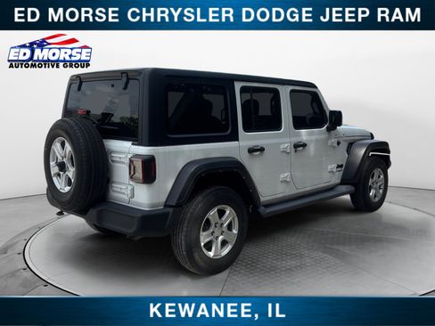 Used 2022 Jeep Wrangler Unlimited Sport AWD/4WD image 5