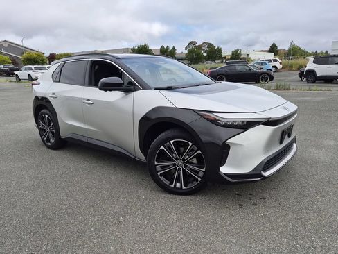 Used 2023 Toyota bZ4X AWD image 1