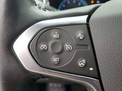 Used 2022 Chevrolet Traverse LT w/ Midnight/Sport Edition image 25