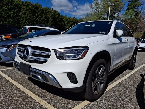 Used 2020 Mercedes-Benz GLC 300 4MATIC image 3