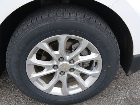 Used 2021 Chevrolet Equinox LS w/ LPO, Blackout Package image 9