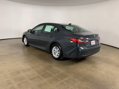 Used 2025 Toyota Camry LE image 34