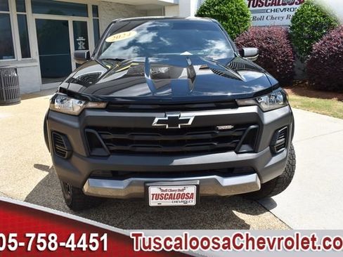 Used 2024 Chevrolet Colorado Trail Boss w/ Advanced Trailering Package AWD/4WD image 4