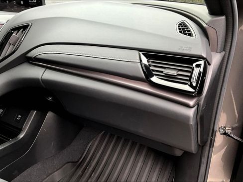 Used 2025 Acura RDX SH-AWD image 22