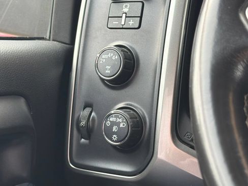 Used 2018 Chevrolet Silverado 1500 LT w/ All Star Edition AWD/4WD image 21