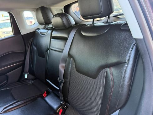Used 2018 Jeep Compass Trailhawk w/ Navigation Group AWD/4WD image 43