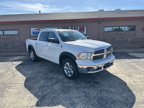 Used 2017 RAM 1500 Lone Star RWD image 2