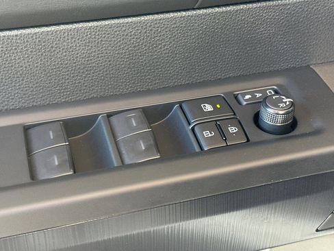 New 2026 Toyota Tundra Platinum AWD/4WD image 13