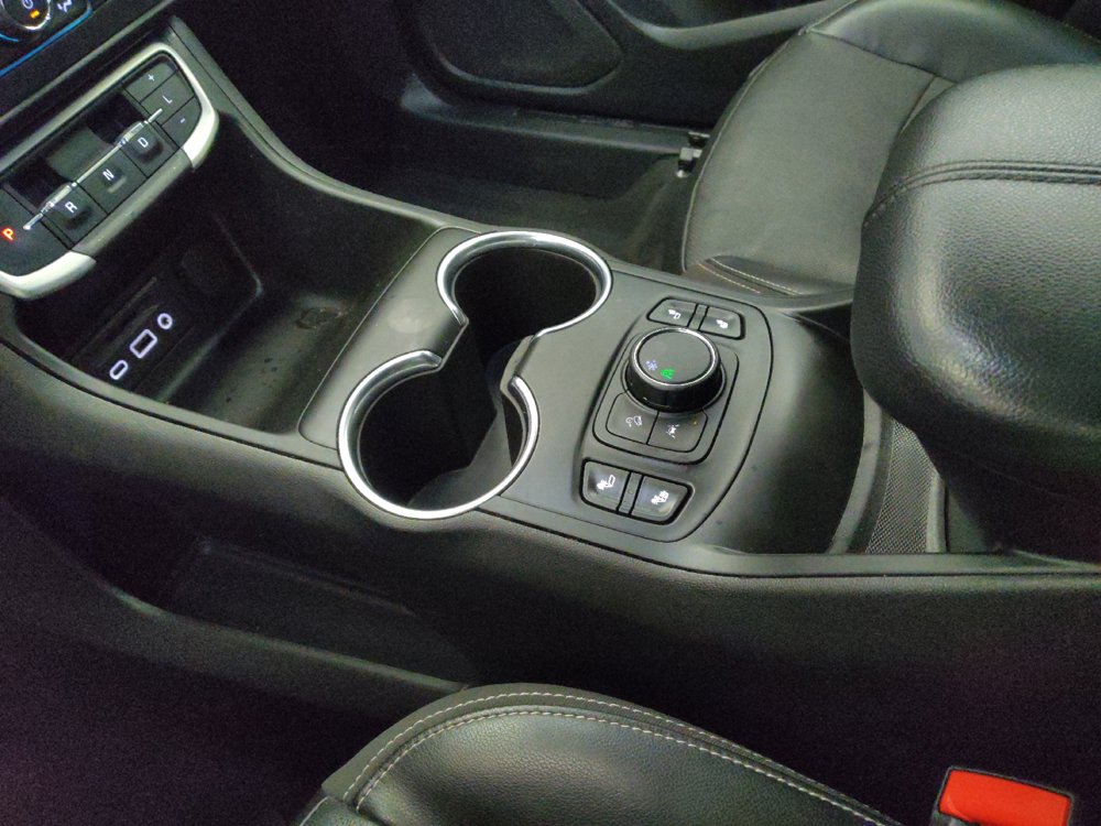 Used 2022 GMC Terrain SLT FWD image 26
