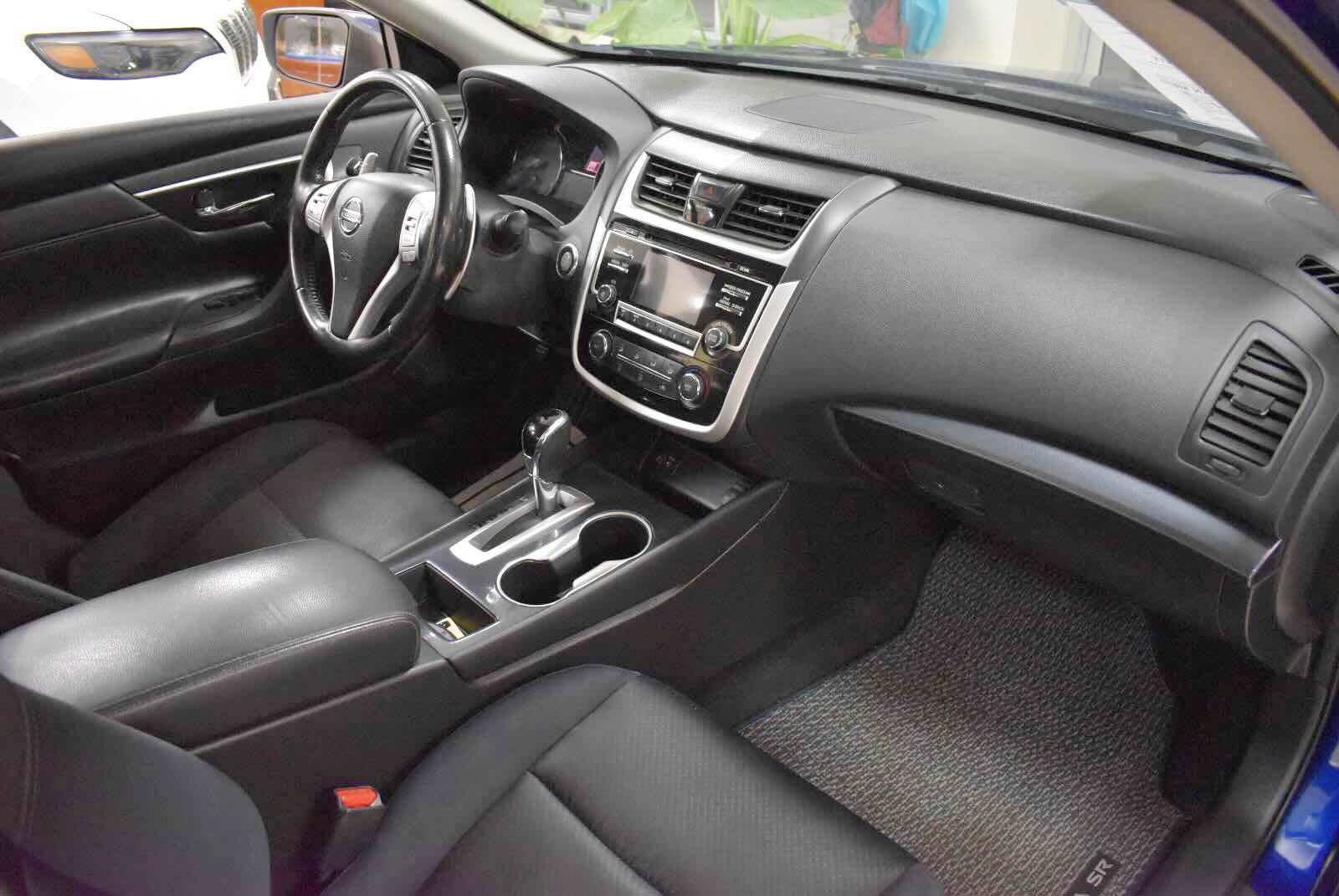 Used 2018 Nissan Altima 2.5 SR FWD image 38