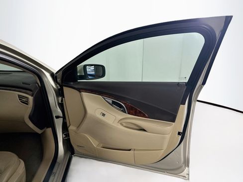 Used 2013 Buick LaCrosse Leather w/ Driver Confidence Package FWD image 31